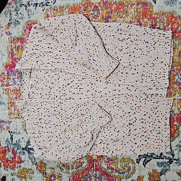 Cardigan - Picture 3 of 7